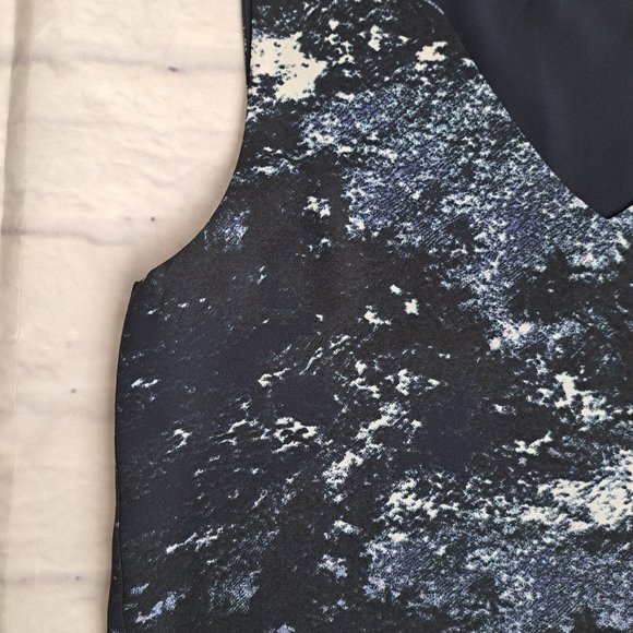 Aritzia Babaton Murphy Blouse - Blue and White XS - Picture 3 of 3